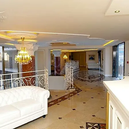 Hotel Golden Rainbow